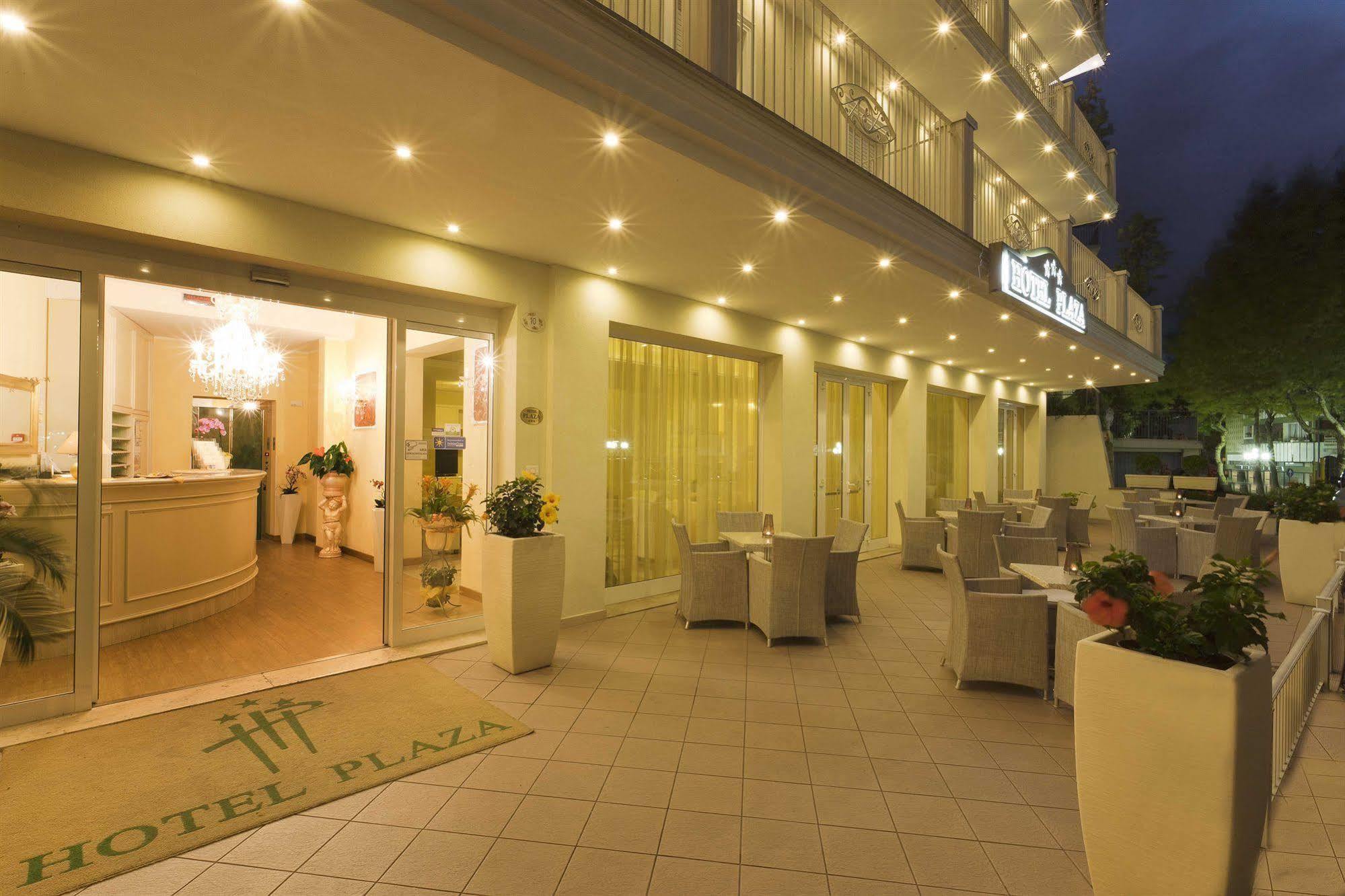 Hotel Plaza Gabicce Mare Bagian luar foto